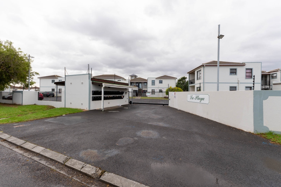 2 Bedroom Property for Sale in Twin Palms Western Cape